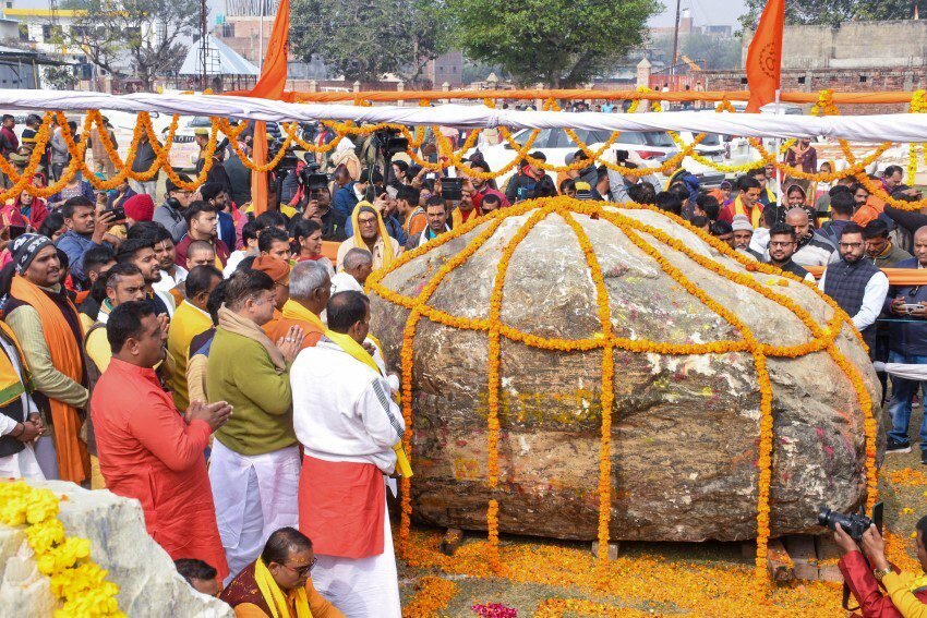 क्यों पूजा जाता है शालिग्राम पत्थर ?