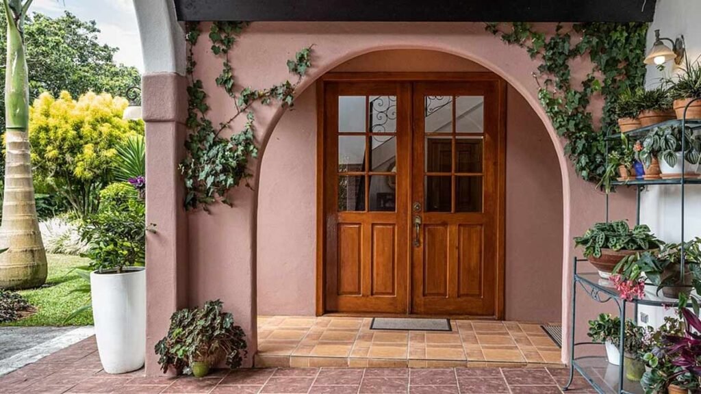 If you spot these 7 items upon opening the main door of your house, there might be a Vastu dosha.