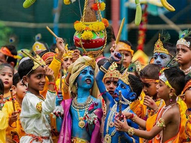 Monthly Krishna Janmashtami - February 20, 2025: Significance, Worship Method, Auspicious Timings, and Detailed Information